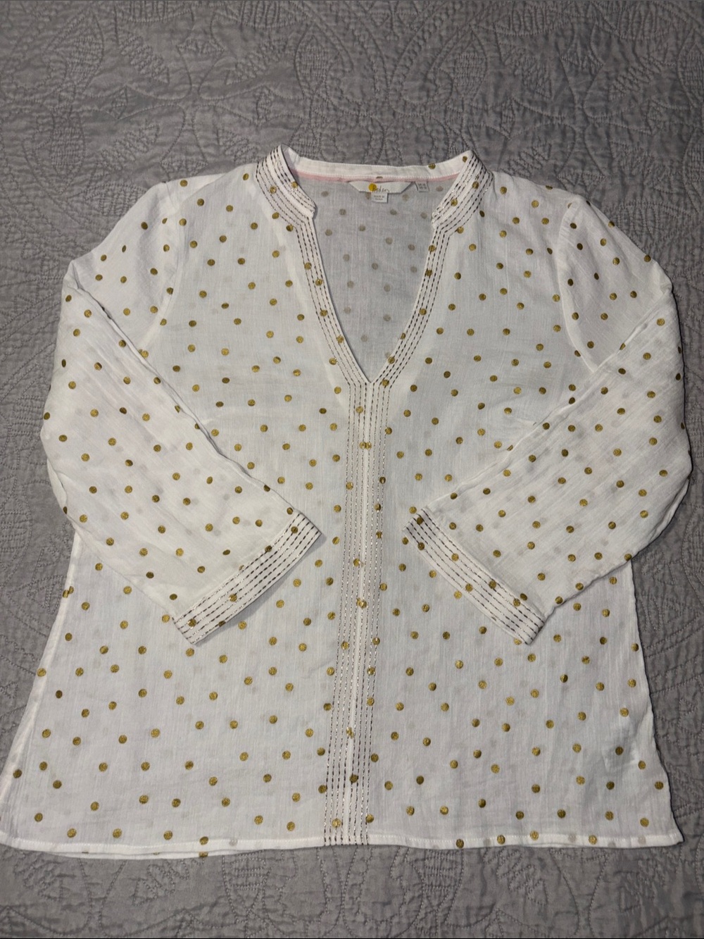 Boden White V-neck Popover Top with Gold Dot Print, sz 12
